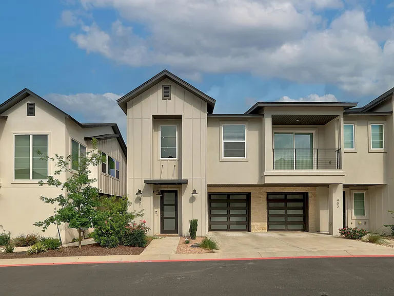 12001 Vista Parke Dr #401 — Photo 7