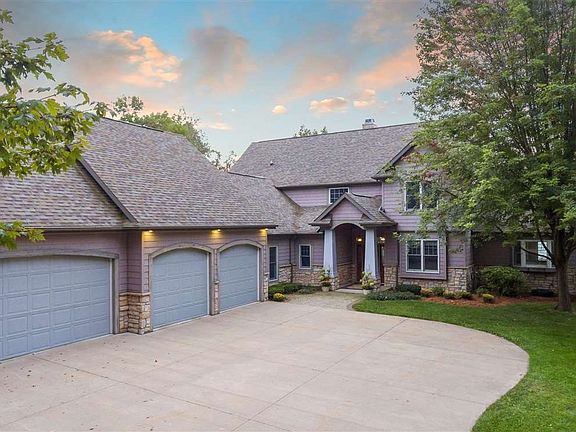 Magnificent Lake Winnebago setting