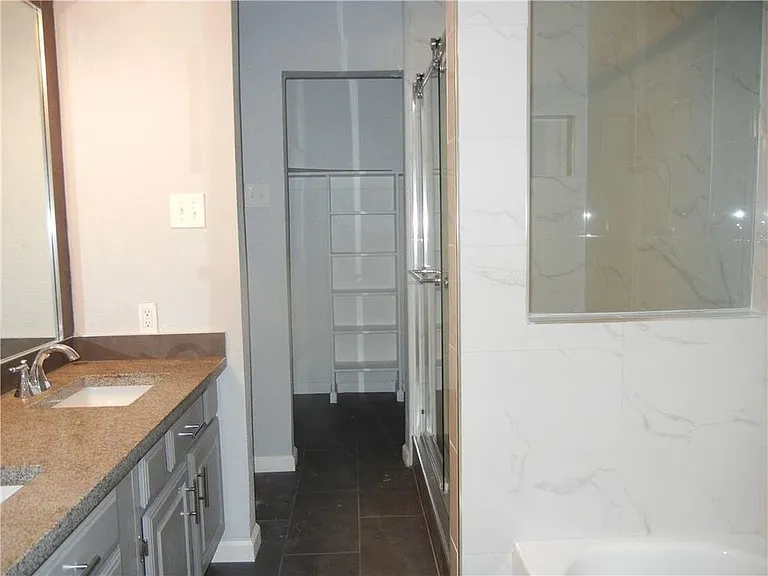 18240 Midway Rd #105 — Photo 16