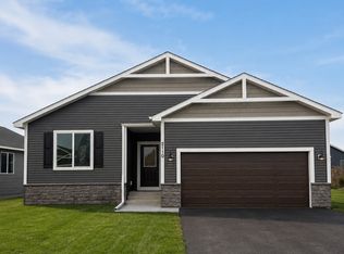 2110 Westpointe Dr N, Hastings, MN 55033