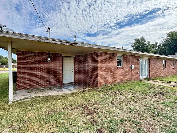 4th image of 822 Kelli Dr