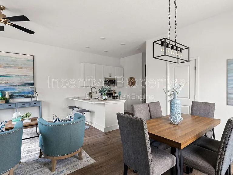 550 S Grandview Ave — Photo 5