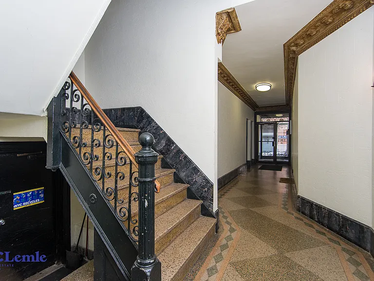 141 E 26th St #5D — Photo 8