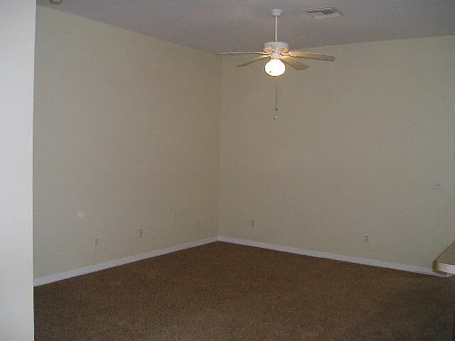 19 Pilgrim Dr — Photo 10