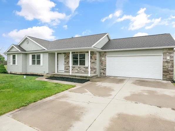 18310 Gyr Ct, New Paris, IN 46553