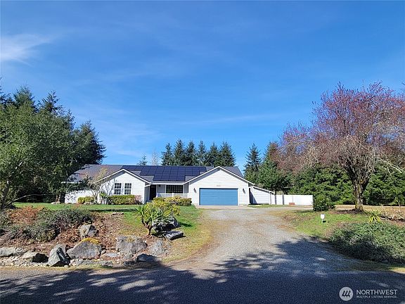 3rd image of 3226 75th Avenue SE