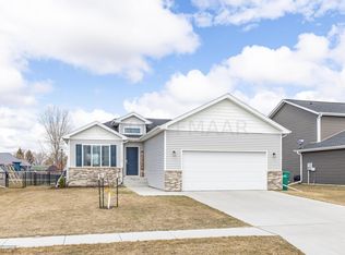297 Redwood Dr, Mapleton, ND 58059