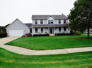 1824 Lakeview Ct, Schererville, IN 46375