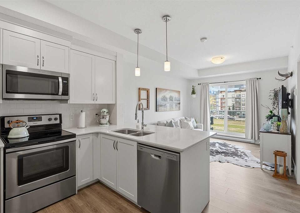 1st image of 20 N Seton Park SE #413