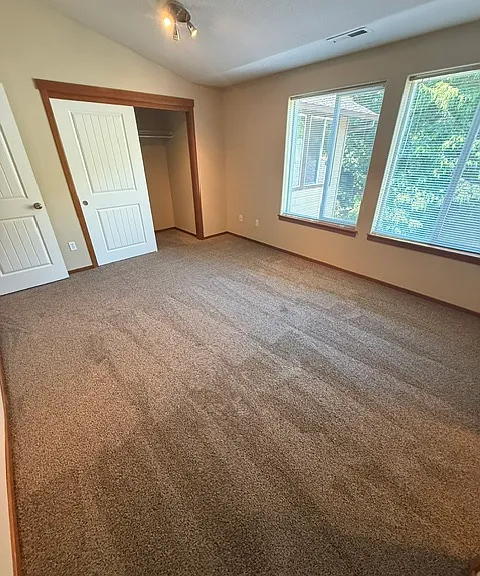 4 SW Boundary St #3 — Photo 26