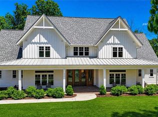 800 Garland Mountain Trl, Waleska, GA 30183