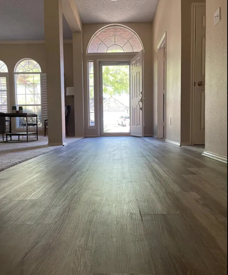 1300 Winnipeg Dr — Photo 2