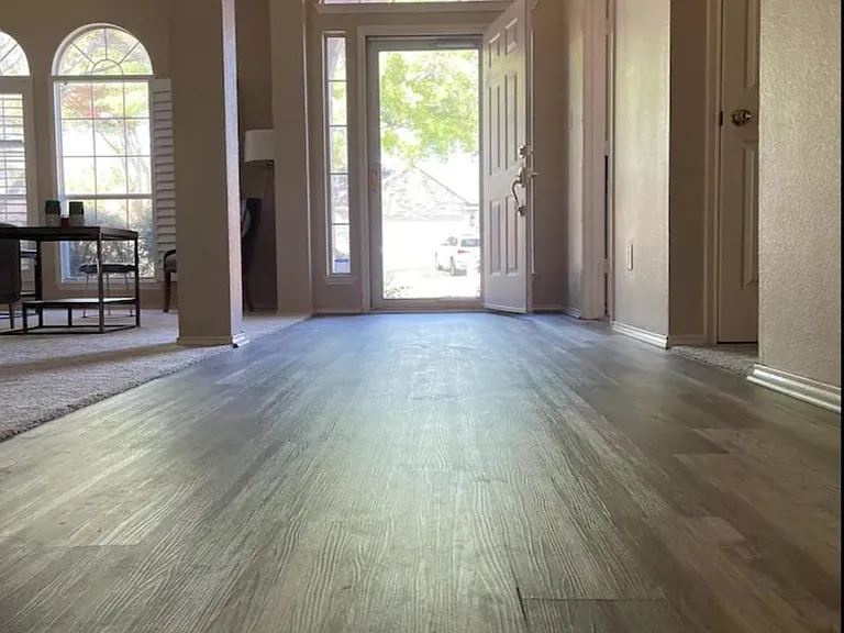 1300 Winnipeg Dr — Photo 2