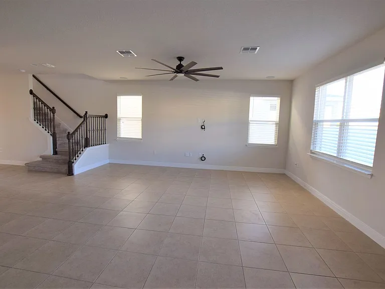 4358 Silver Creek St — Photo 12