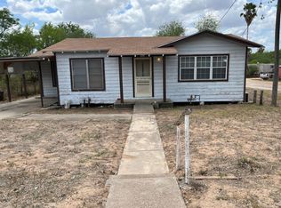 303 E Texas St, Hebbronville, TX 78361