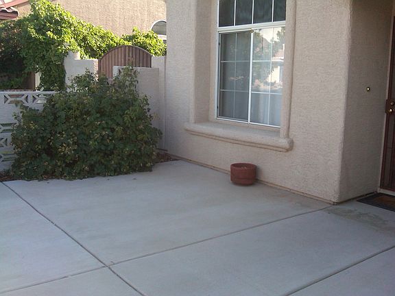 Huge Courtyard in front.