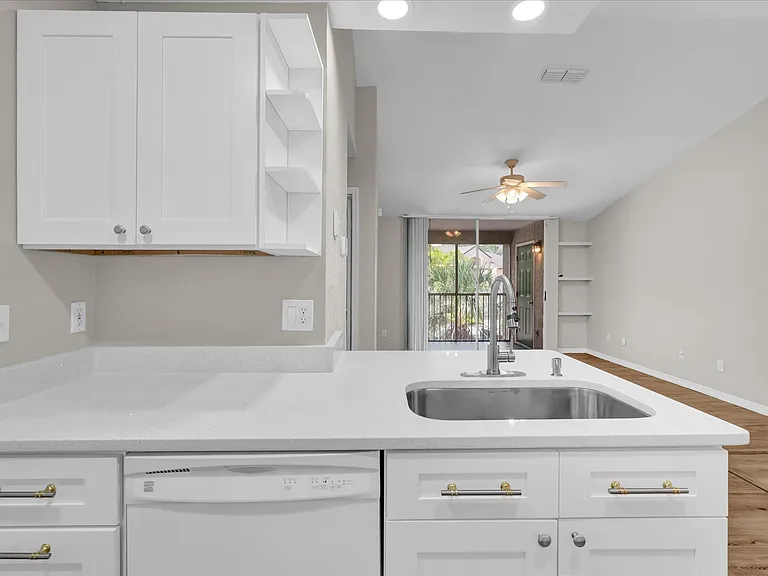 8915 Latrec Ave #2311 — Photo 8