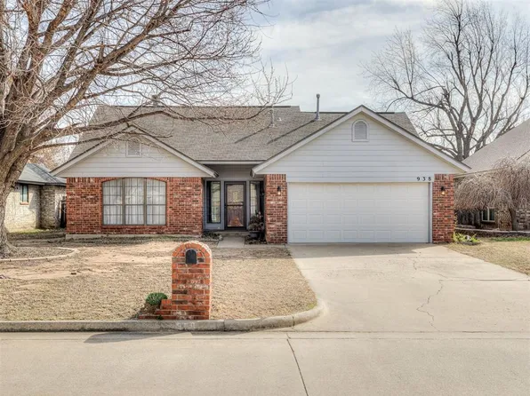 938 Travis Ct, Midwest City, OK 73130