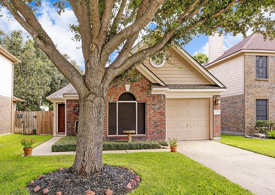 1st image of 1821 Old Creek Dr