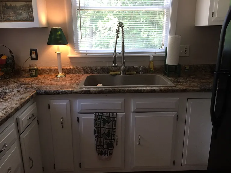 718 Three Oaks Rd — Photo 8