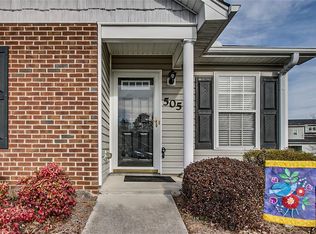 505 Carrington Ln, Thomasville, NC 27360