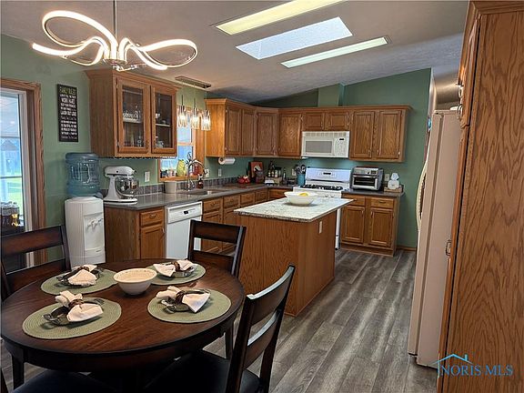 5th image of 14900 County Road H Unit 41