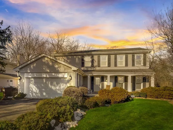 216 Schuldt Dr, Lake Zurich, IL 60047