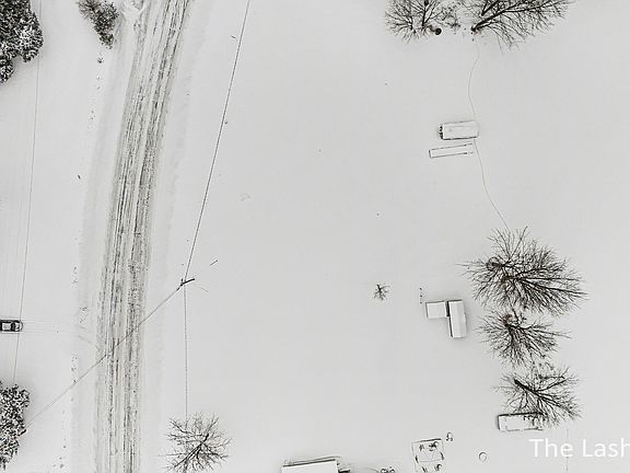 2nd image of 9772 Ten Mile Rd NE