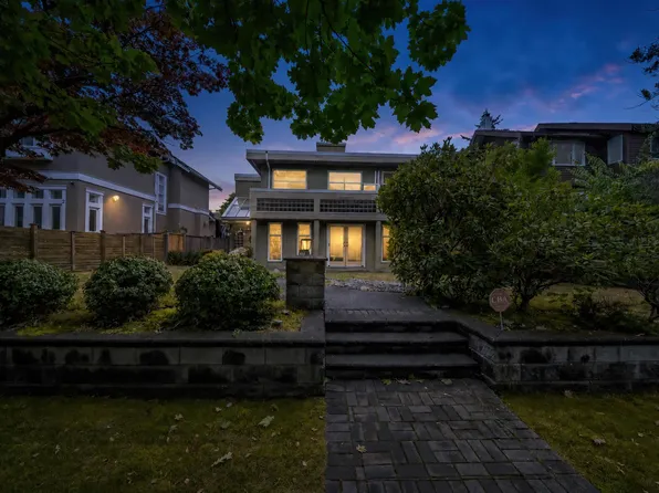 4055 W 31st Ave, Vancouver, BC V6S 1Y7