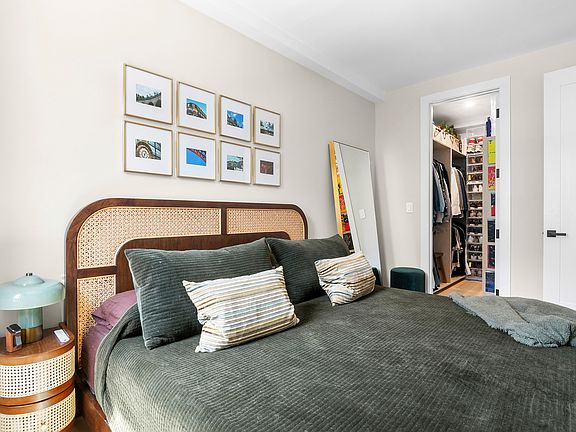 5th image of 1489 Sterling Pl #2A