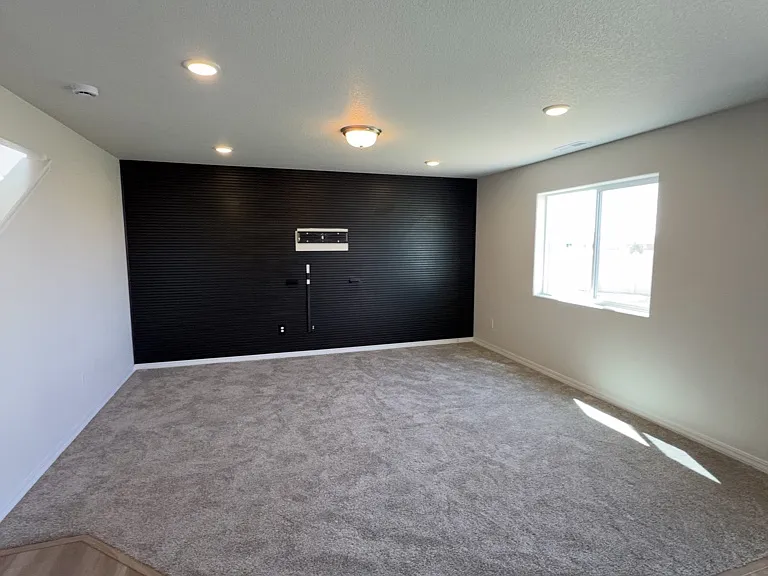 4989 Krueger Rd — Photo 3