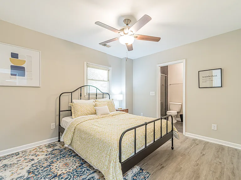 2390 Brackett Rd SW — Photo 9