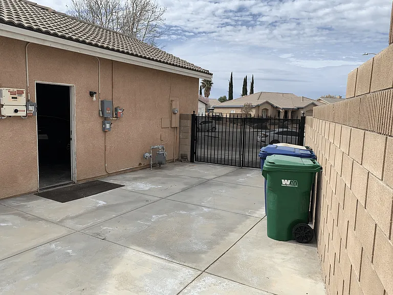 43910 Johns Ct — Photo 10
