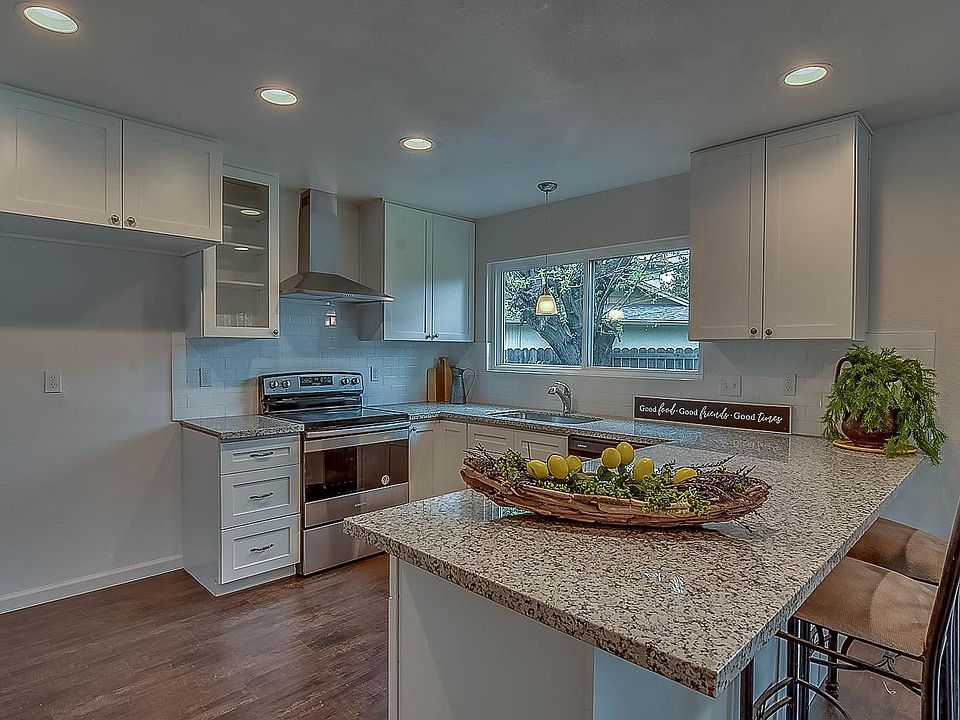 1st image of 513 Skye B Ct
