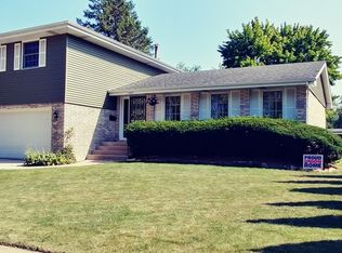 1457 Carson Ct, Homewood, IL 60430