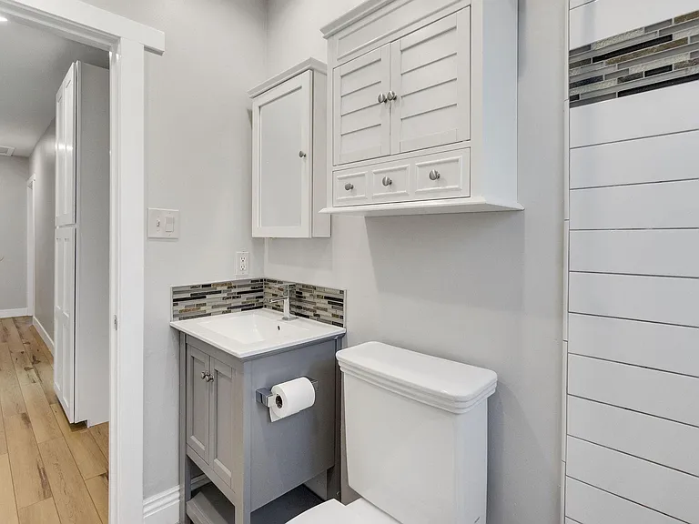903 Lilienthal Ln — Photo 15