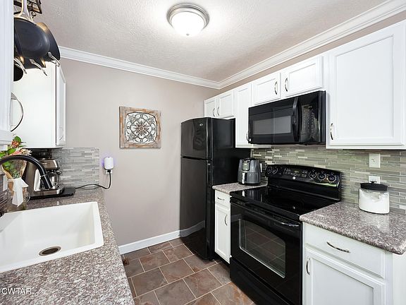 5th image of 103 Cannon Dr