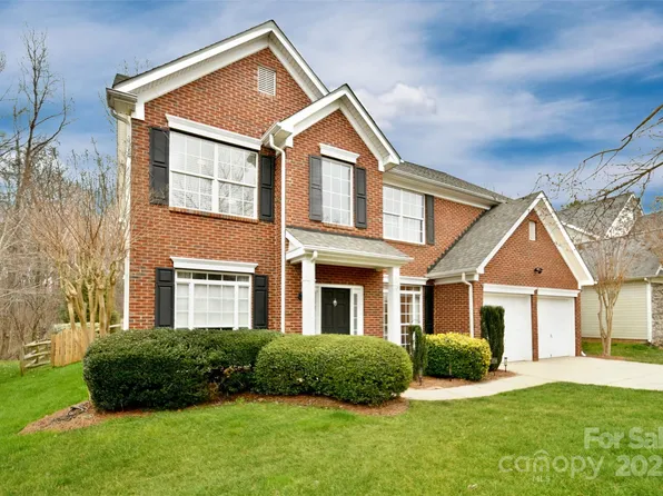 16028 Grafham Cir, Huntersville, NC 28078