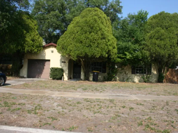 903 Chapman Dr, Jacksonville, FL 32221