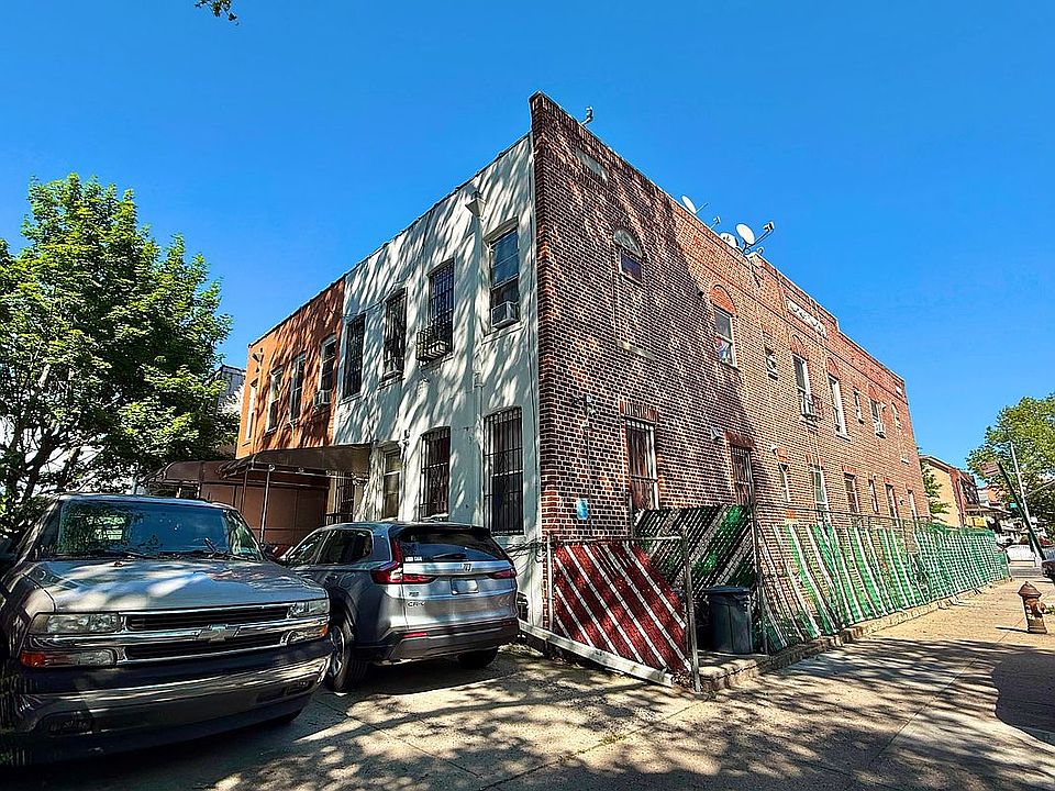 2nd image of 6724 21st Ave