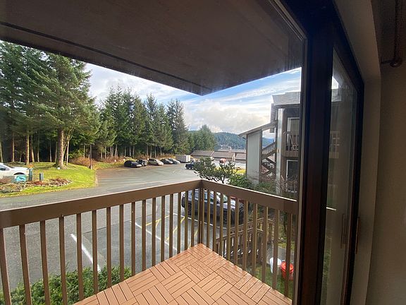 5th image of 12175 Glacier Hwy APT D1
