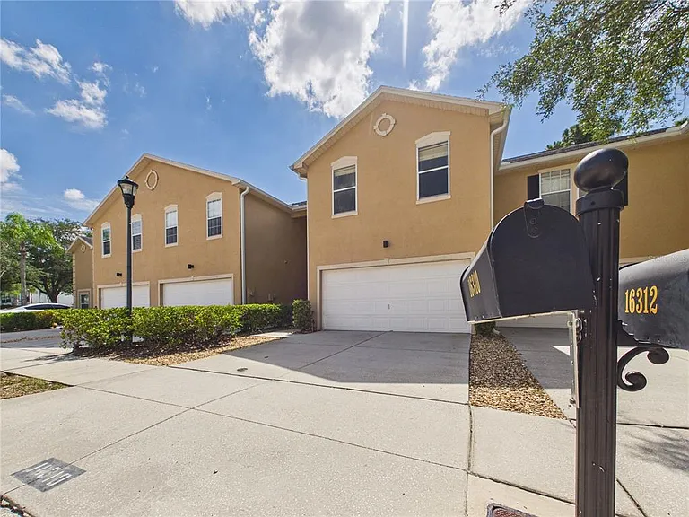 16310 Fairford Palms Ct — Photo 49