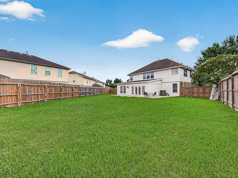 9526 Heflin Colony Dr — Photo 46