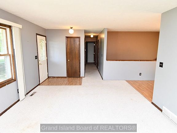 4th image of 4022 W Greenwood Dr