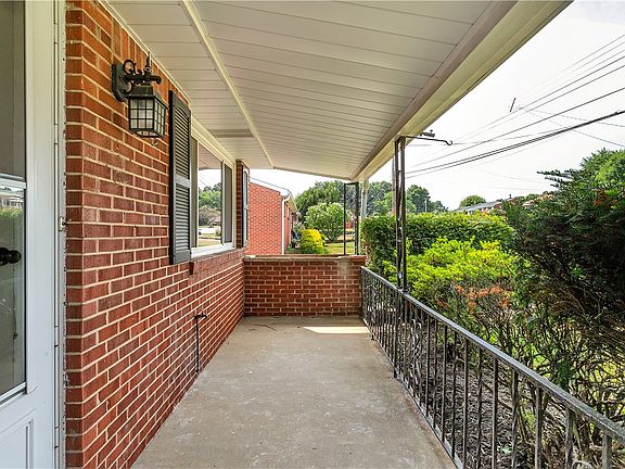 4th image of 507 Bloomfield Dr
