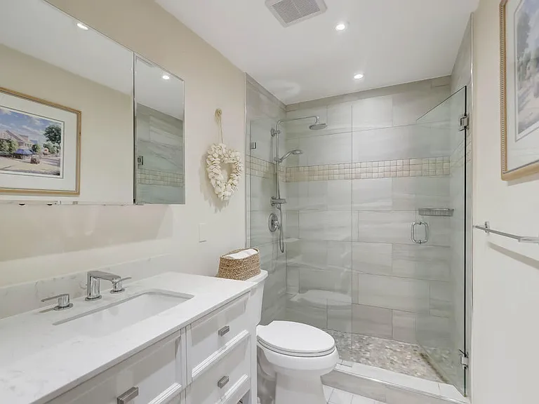 815 Middle River Dr #106 — Photo 12
