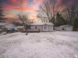 7936 Wiseman Rd, Lambertville, MI 48144