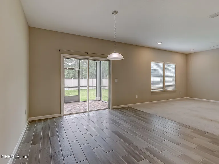 10386 Pavnes Creek Dr — Photo 13