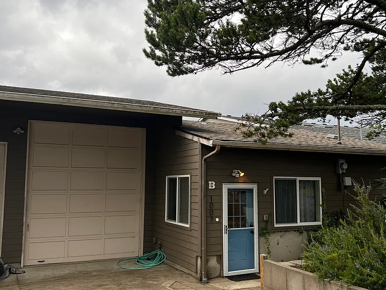 NW Lake St — Photo 1