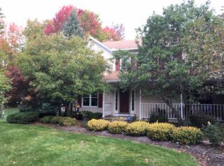 35575 Spicebush Ln, Solon, OH 44139